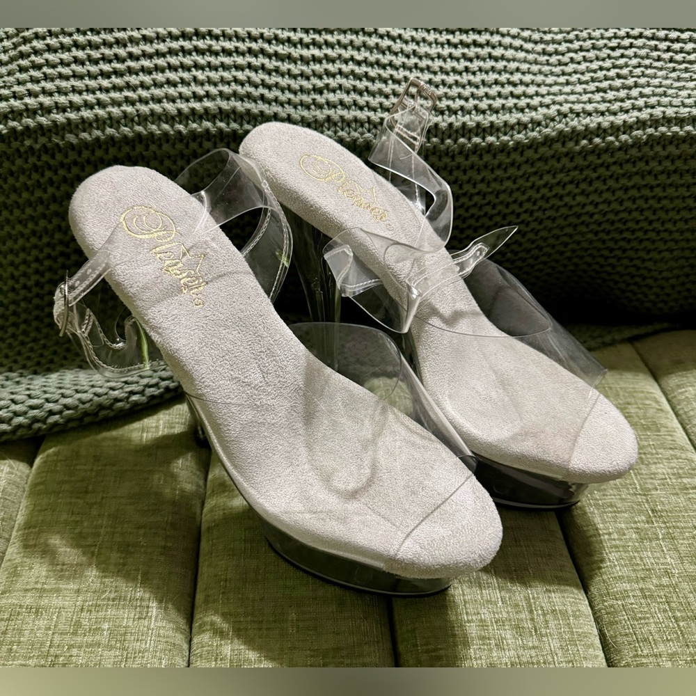 Women’s Pleasers Heels